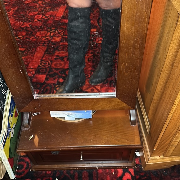 BP women’s over the knee, leather boot - Picture 3 of 9